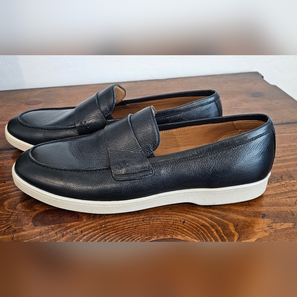 Men's Blue Leather Slip-On Loafers/Shoes W/White Sole Size 10, 11, 12, & 13 NWOB